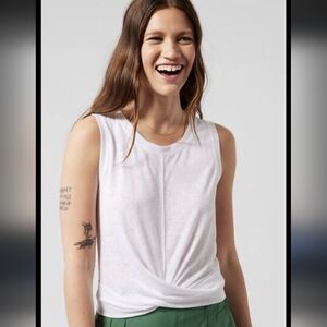 ATHLETA | Women's White Distressed Breezy Twist Tank Top